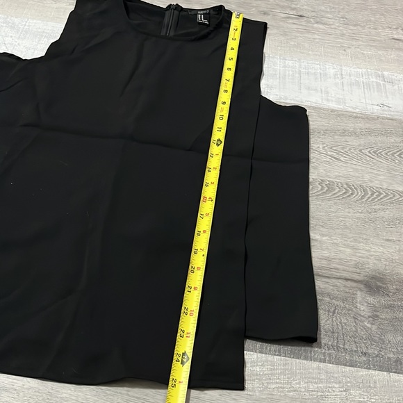 NWOT Dressy Black Tank Blouse Size Medium Hidden Zipper Back of Neck - Picture 6 of 9